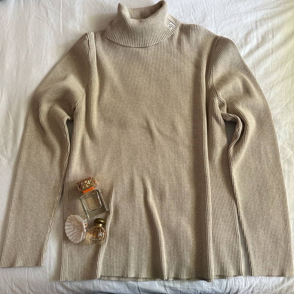❗️SOLD❗️Ralph Lauren Cream Turtleneck Sweater Soft Knit